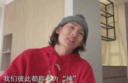 第63分钟，麦金禁区内晃过迪亚斯后推射稍稍打偏。